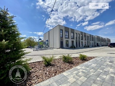Продаж 2 поверхового таунхауса з ділянкою на 1.5 сотки, 115 кв. м, 3 кімнати, на вул. Мирна • ID 34594387
