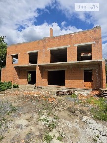 Продаж 2 поверхового таунхауса з ділянкою на 2 сотки, 140 кв. м, 5 кімнат, на вул. Берегівська • ID 34553845