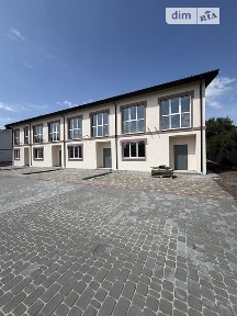 Продаж 2 поверхового таунхауса з ділянкою на 2 сотки, 56 кв. м, 1 кімната, на вул. Ясна 48 • ID 34533919