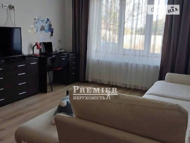 Продаж 2 поверхового таунхауса з ділянкою на 2 сотки, 215.3 кв. м, 10 кімнат, на вул. масив 15 • ID 34457269