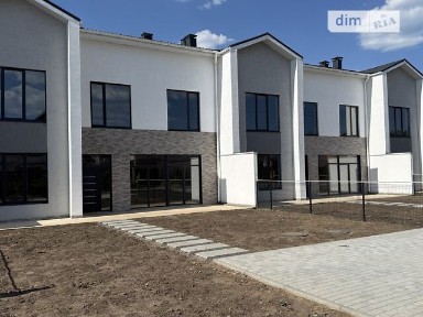 Продаж 2 поверхового таунхауса з ділянкою на 3 сотки, 125 кв. м, 3 кімнати, на вулиця Ялинкова • ID 34444600