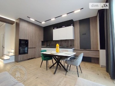 Продаж 2 поверхового таунхауса з ділянкою на 2.2 сотки, 118 кв. м, 3 кімнати, на вул. Гетьманська • ID 34438152