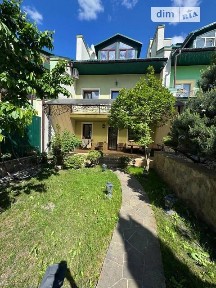 Продаж 3 поверхового таунхауса з ділянкою на 2 сотки, 239.9 кв. м, 4 кімнати, на вул. Сухомлинського 12Є • ID 34412891