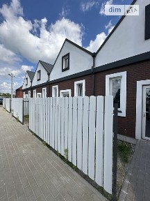 Продаж 2 поверхового таунхауса з ділянкою на 1 сотку, 44 кв. м, 1 кімната, на вул. Ярослава Мудрого 19 • ID 34378178