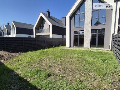 Продаж 2 поверхового таунхауса з ділянкою на 3 сотки, 107 кв. м, 4 кімнати, на вул. Найкраща • ID 34374984