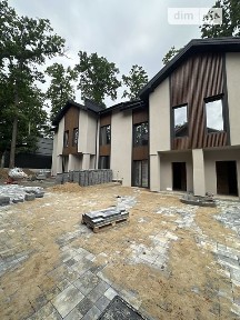 Продаж 2 поверхового таунхауса з ділянкою на 2 сотки, 92 кв. м, 2 кімнати, на вул. Тищенка 15 • ID 34338010
