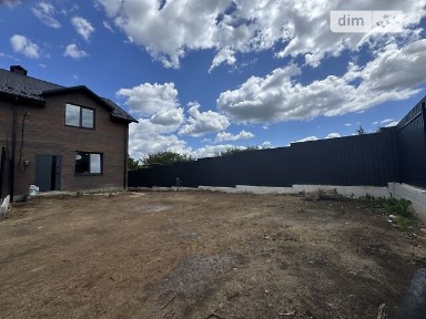 Продаж 2 поверхового таунхауса з ділянкою на 2.8 сотки, 92 кв. м, 3 кімнати, на вулиця Паркова • ID 34313765
