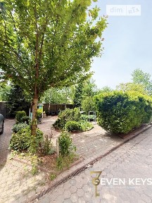 Продаж 3 поверхового таунхауса з ділянкою на 1.5 сотки, 420 кв. м, 7 кімнат, на вул. Кошового Олега • ID 34288478