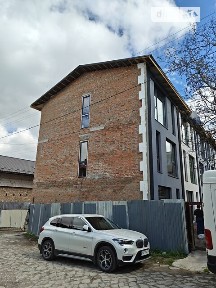 Продаж 3 поверхового таунхауса з ділянкою на 1 сотку, 133 кв. м, 3 кімнати, на вул. Весела • ID 34246630