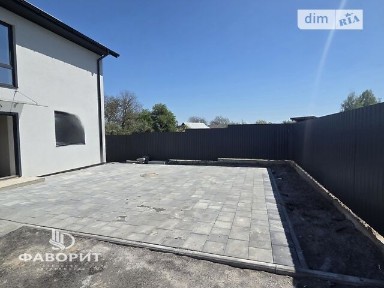Продаж 2 поверхового таунхауса з ділянкою на 3 сотки, 85 кв. м, 3 кімнати, на вул. Богдана Хмельницького • ID 34240176