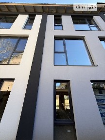 Продаж 3 поверхового таунхауса 133.5 кв. м, 5 кімнат, на вул. Північна 8 • ID 34185135