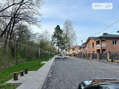 Продаж 2 поверхового таунхауса з ділянкою на 1.5 сотки, 116 кв. м, 5 кімнат, на вул. Ранкова • ID 34167987
