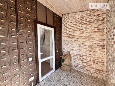 Продаж 3 поверхового таунхауса з ділянкою на 3 сотки, 123 кв. м, 3 кімнати, на вул. Перемоги • ID 34160571