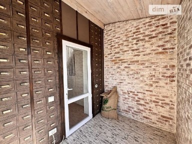 Продаж 3 поверхового таунхауса з ділянкою на 3 сотки, 123 кв. м, 3 кімнати, на вул. Перемоги • ID 34160571