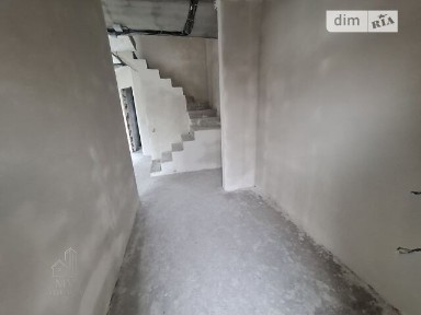 Продаж 2 поверхового таунхауса з ділянкою на 4 сотки, 110 кв. м, 3 кімнати, на вулиця Софіївська • ID 34152337