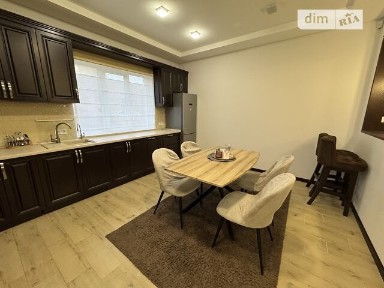 Продаж 3 поверхового таунхауса з ділянкою на 1 сотку, 152 кв. м, 2 кімнати, на вул. Ярослава Мудрого • ID 34144893