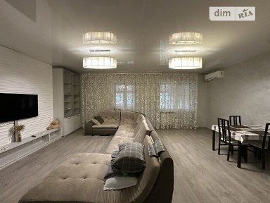 Продаж 2 поверхового таунхауса з ділянкою на 6 соток, 123.7 кв. м, 4 кімнати, на вул. Вишнева • ID 34105952