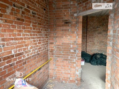 Продаж 2 поверхового таунхауса з ділянкою на 2 сотки, 85 кв. м, 3 кімнати, на вул. Богдана Хмельницького • ID 34089425