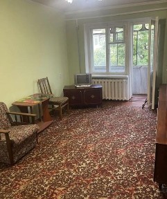 Продам 2-комн квартиру в районе Кирова просп.