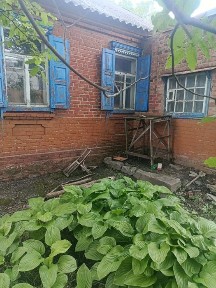 Продам/сдам дiм будинок з гаражом в с. Садки поряд з Кременчуком