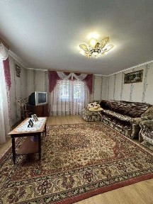 Пропонуємо до продажу 2-поверховий цегляний будинок