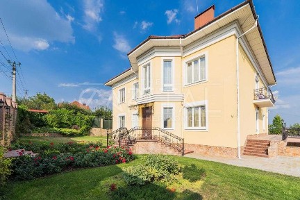 Продаж будинку з басейном, Гореничі, Бучанський р-н.