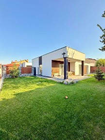Продаж Одноповерховий будинок Осокорки ремонт меблі Закрита територія