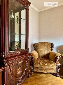 Драгоманова вулиця, мікрорайон Позняки, район Дарницький, Київ, метро Позняки, вул. Драгоманова 22 • ID 34620124
