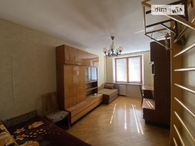 Миколи Ушакова вулиця, мікрорайон Біличі, район Святошинський, Київ, вул. Миколи Ушакова 2 • ID 34613546