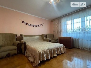 Чорновола В'ячеслава вулиця, район Центр, Рівне, вул. Чорновола В'ячеслава • ID 34578638