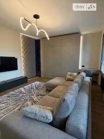 бульвар Миколи Міхновського, мікрорайон Чорна Гора, район Печерський, Київ, метро Звіринецька (Дружби народів), бул. Миколи Міхновського 32А • ID 34574798