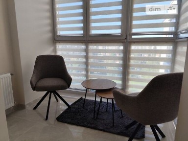 Київська вулиця, район 12-школа, Рівне, вул. Київська 19 • ID 34572533