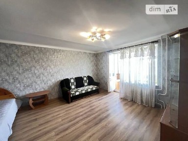 Новопирогівська вулиця, мікрорайон Корчувате, район Голосіївський, Київ, вул. Новопирогівська 31 • ID 34572550