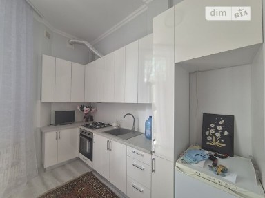 Довготривала оренда 1к квартири на вул. Листопадова 8 • ID 34548235