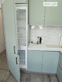 вулиця Юлії Здановської, район Голосіївський, Київ, метро Васильківська, вул. Юлії Здановської 34Б • ID 34535495