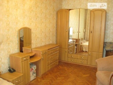 бульвар Миколи Міхновського, мікрорайон Чорна Гора, район Печерський, Київ, метро Либідська, бул. Миколи Міхновського 10 • ID 34531297
