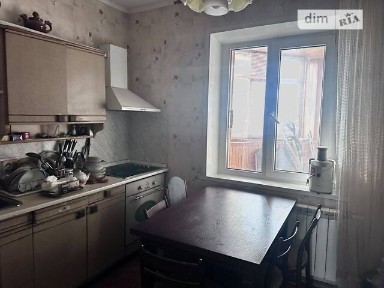 Ревуцького вулиця, район Дарницький, Київ, метро Харківська, вул. Ревуцького 11В • ID 34530923