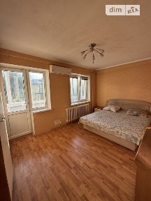 Борщагівська вулиця, мікрорайон Шулявка, район Солом'янський, Київ, метро Політехнічний інститут, вул. Борщагівська 14А • ID 34516693
