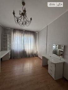 Радунська вулиця, мікрорайон Троєщина, район Деснянський, Київ, метро Дарниця, вул. Радунська 8/13 • ID 34504684