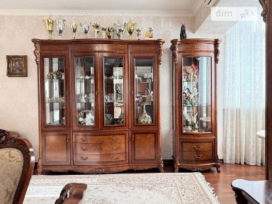 вулиця В'ячеслава Чорновола, мікрорайон Солдатська Слобідка, район Шевченківський, Київ, метро Лук'янівська, вул. В'ячеслава Чорновола 25 • ID 34497384