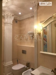 Круглоуніверситетська вулиця, Київ, вул. Круглоуніверситетська 13 • ID 34470037