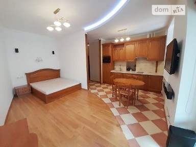 Рейтарська вулиця, Київ, метро Золоті ворота, вул. Рейтарська 2 • ID 34369846