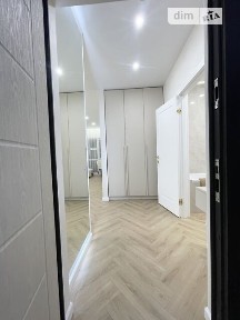 вулиця Михайла Максимовича, район Голосіївський, Київ, метро Васильківська, вул. Михайла Максимовича 28Е • ID 34363633