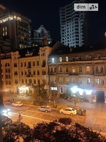 Пирогова вулиця, мікрорайон Центр, район Шевченківський, Київ, метро Університет, вул. Пирогова 1/35 34348035