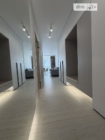 Причальна вулиця, район Дарницький, Київ, вул. Причальна 12 • ID 34276094