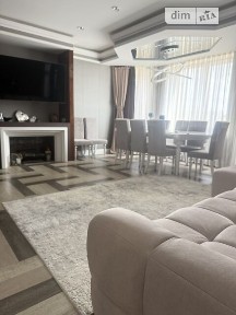 Довготривала оренда 4к квартири на вул. Севастопольська • ID 34166297