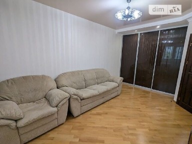 Буковинська вулиця, район 12-школа, Рівне, вул. Буковинська 3 • ID 34166075