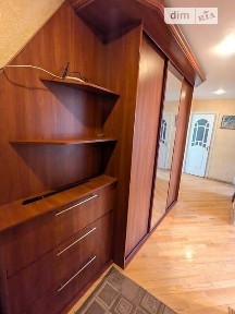 вулиця Захисників Маріуполя, район 12-школа, Рівне, вул. Захисників Маріуполя 1 • ID 34133496