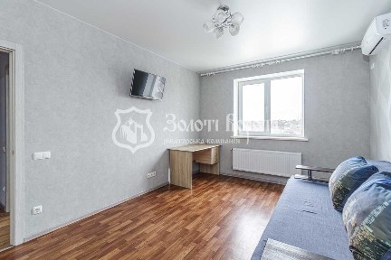 Київська обл., Києво-Святошинський район, с. Хотів, Партизанська вул., 1А