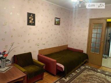 Бережанська вулиця, район Оболонський, Київ, вул. Бережанська 18 • ID 34107251